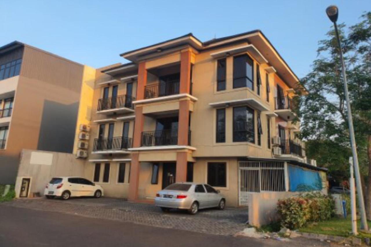 Oyo 93109 Garden Homestay 1 Tpr Surabaya Exterior foto