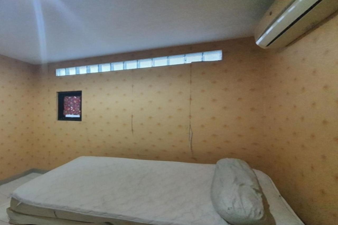 Oyo 93109 Garden Homestay 1 Tpr Surabaya Exterior foto