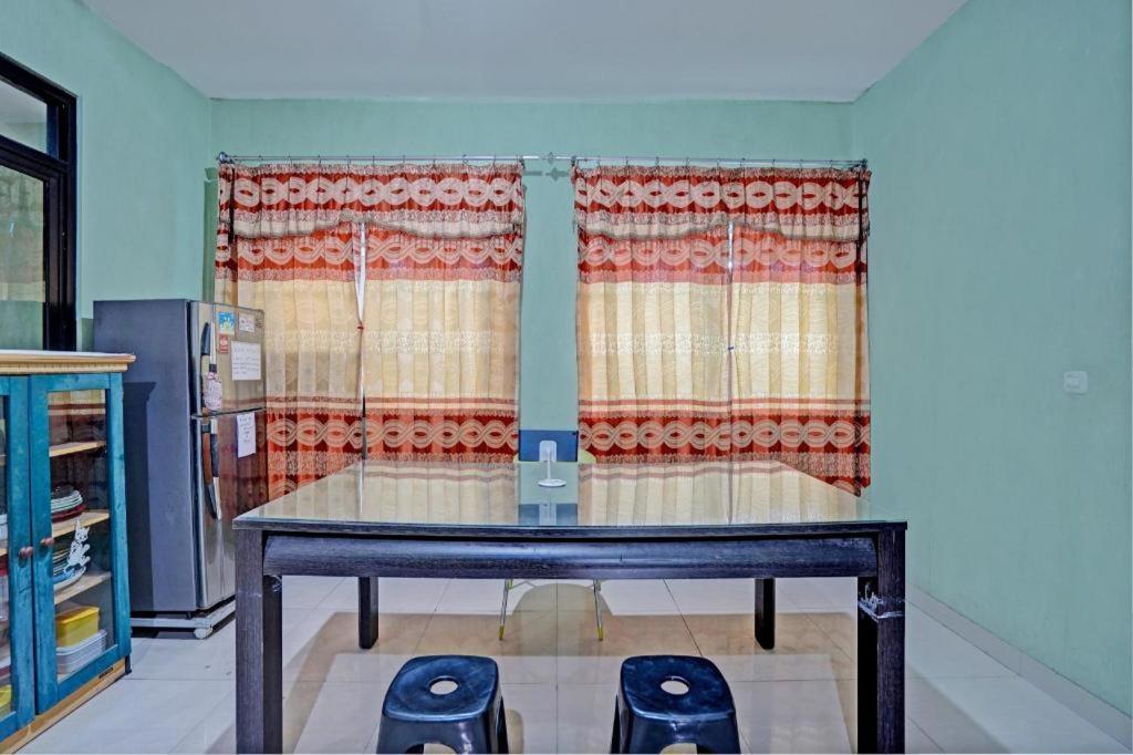 Oyo 93109 Garden Homestay 1 Tpr Surabaya Exterior foto